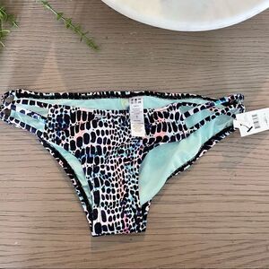 Sundazed  bikini bottom Nwt